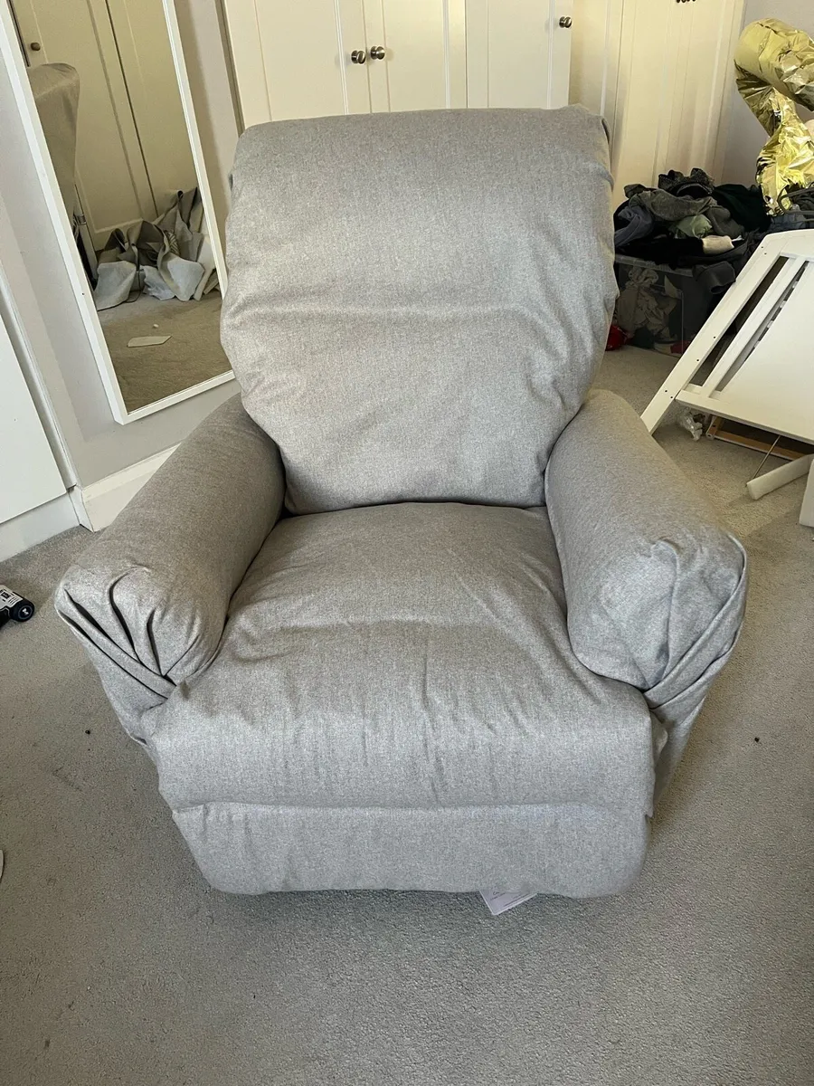 Reclining rocking chair - Image 1