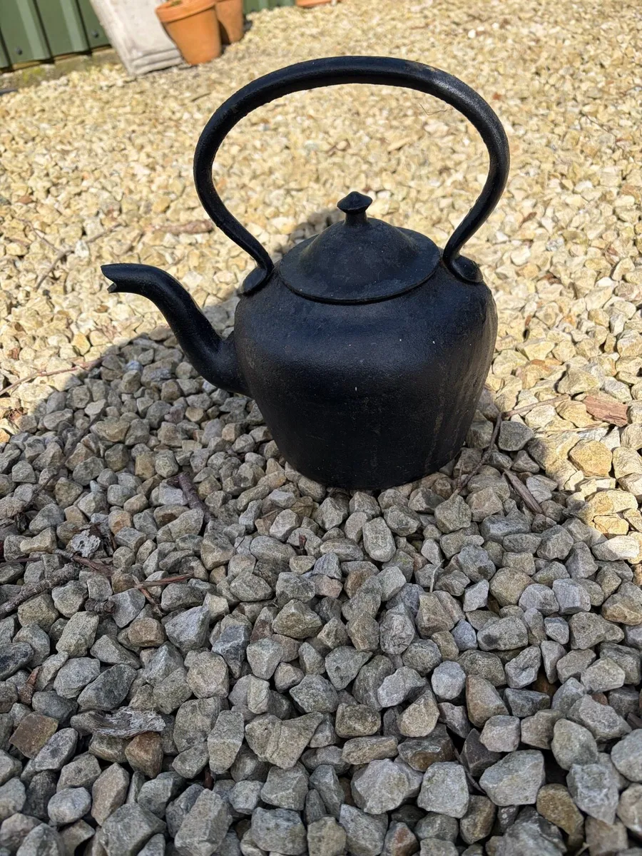 Antique wrought iron kettle - Image 1