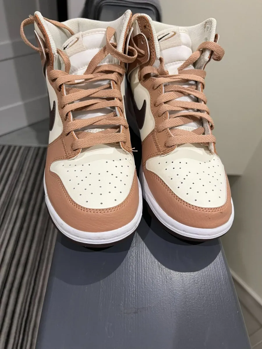 Nike trainers - Image 2