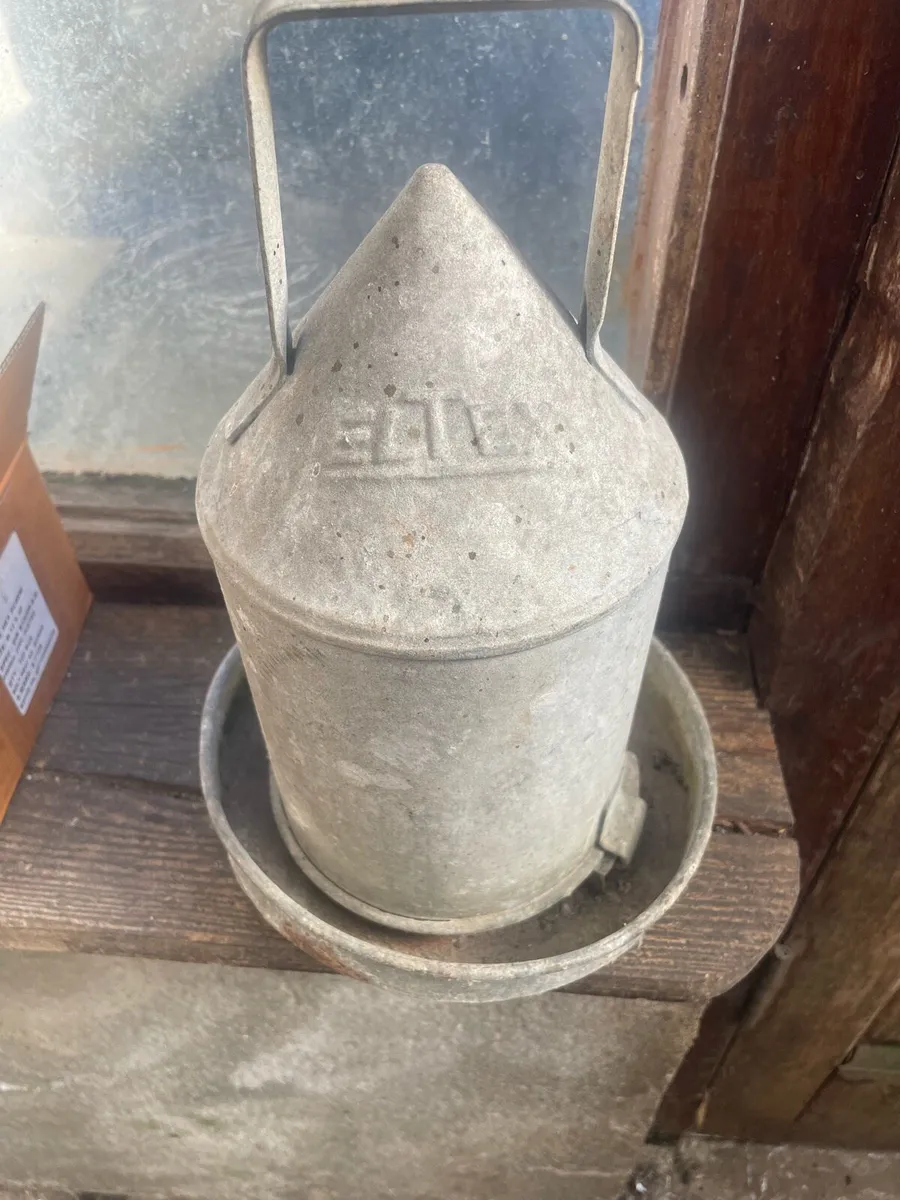 Vintage Eltex poultry feeder - Image 1