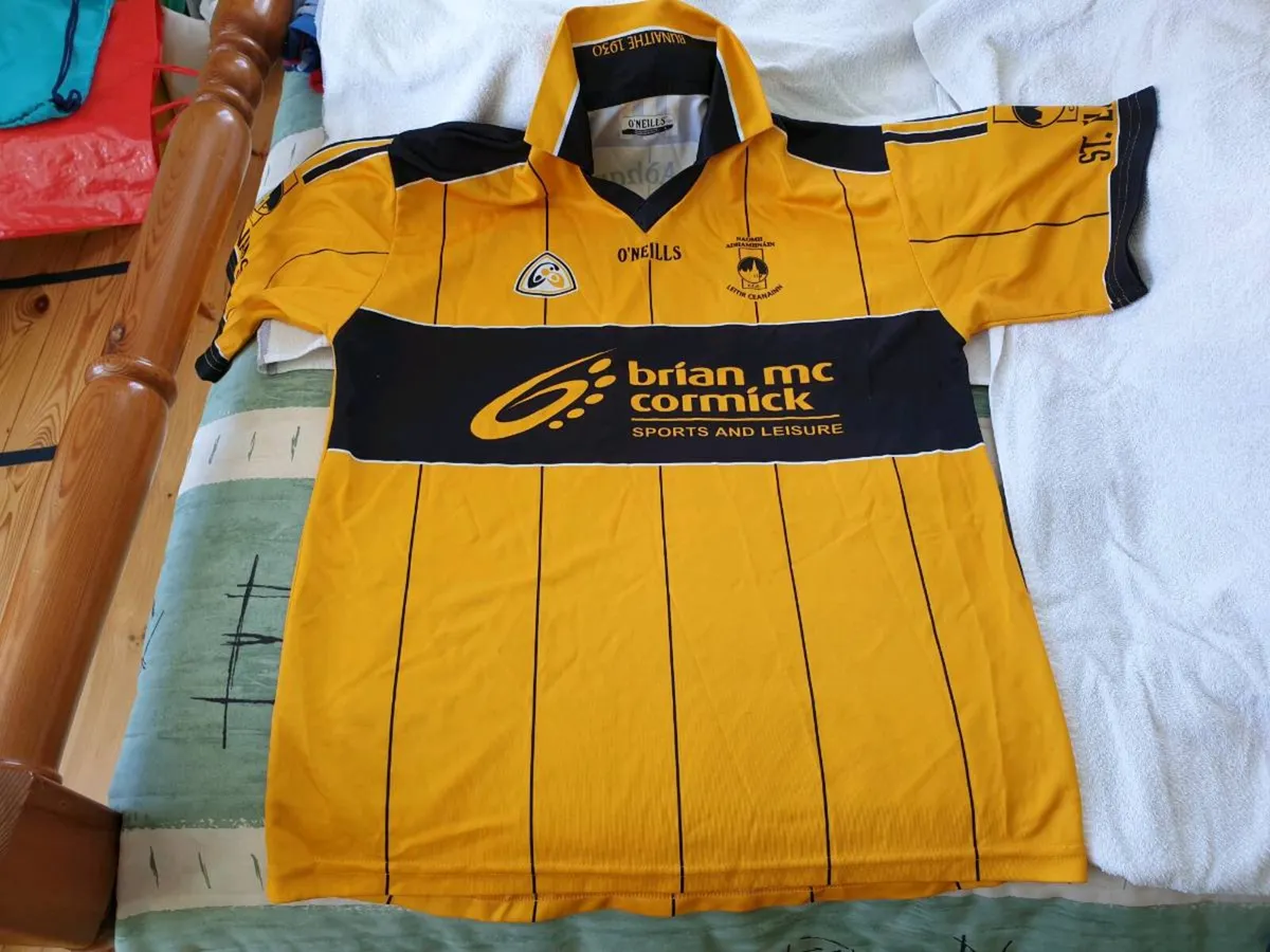 St Eunans Gaelic Football Home Jersey 2006 to 2007 - Image 1
