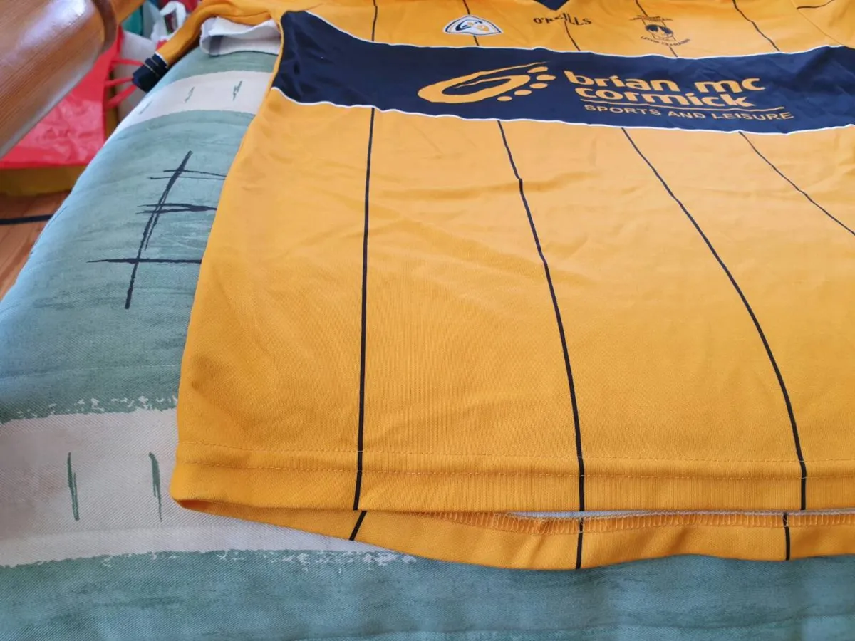 St Eunans Gaelic Football Home Jersey 2006 to 2007 - Image 4