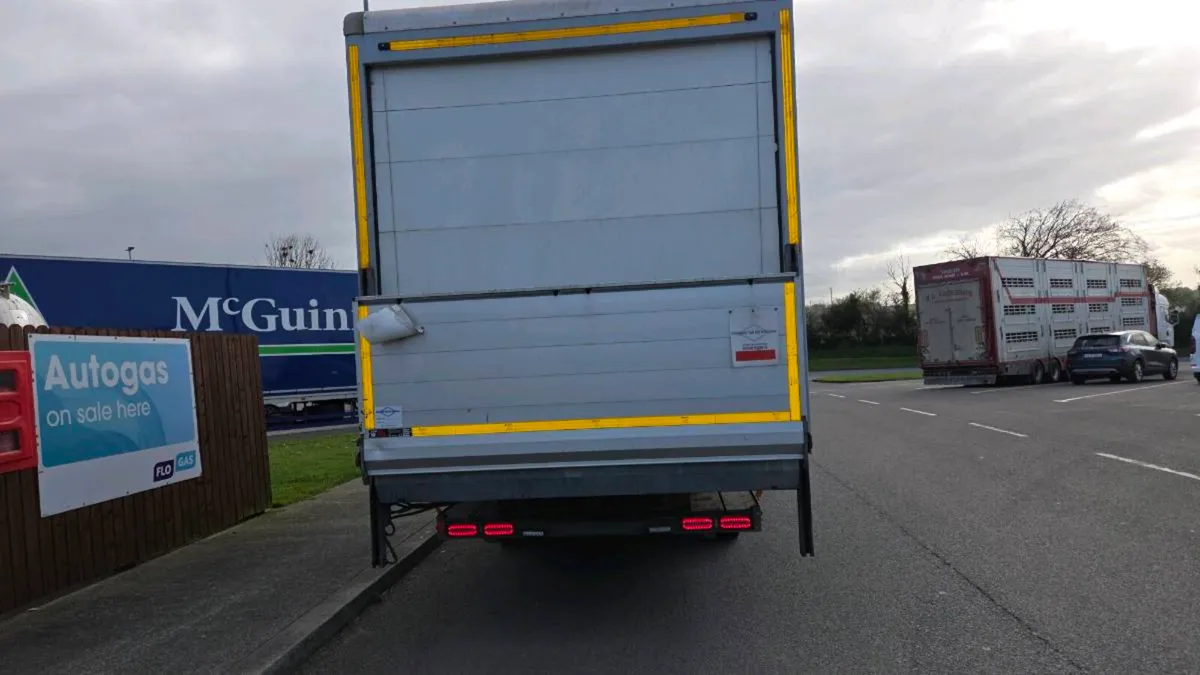 22 foot Box Body - Image 3