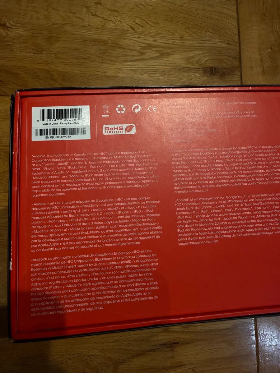 Beats headphones - Image 2