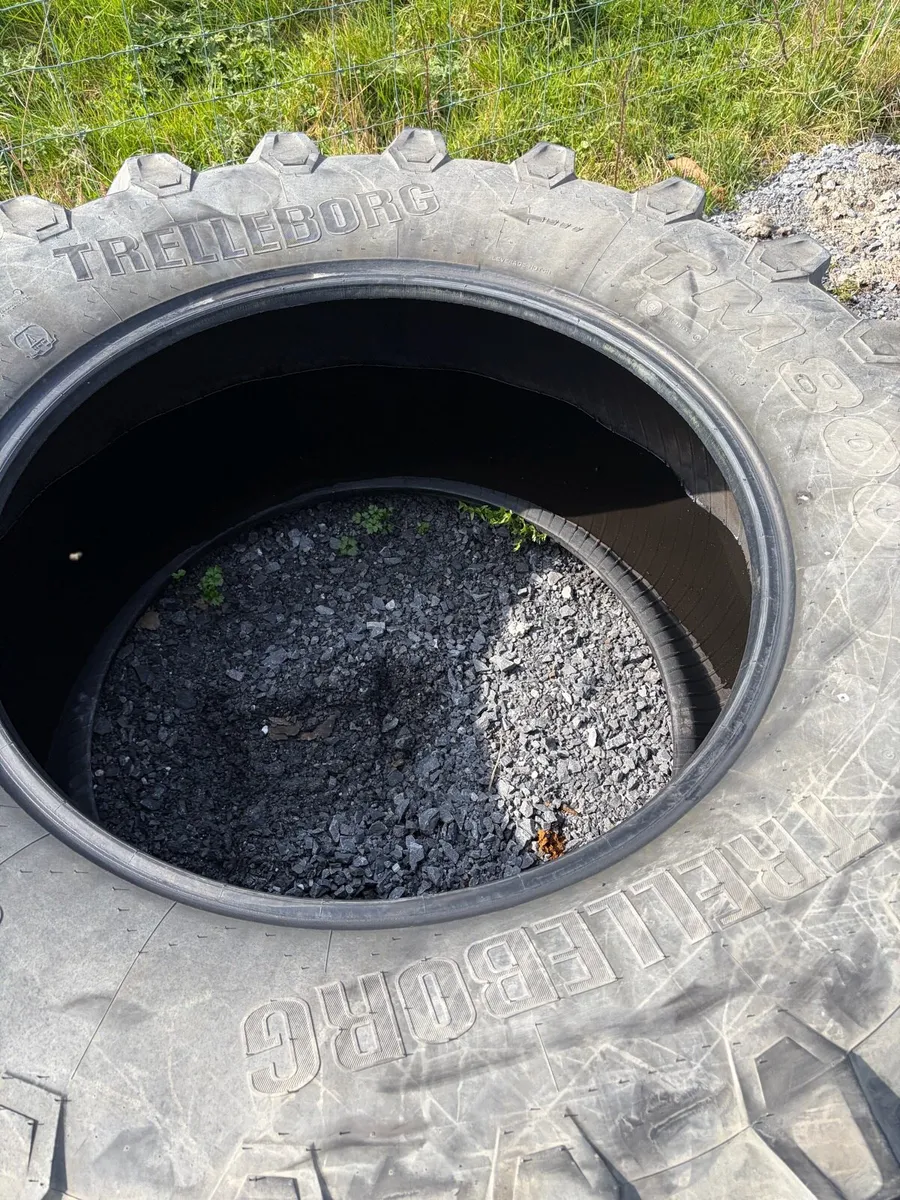 Trelleborg tyers 650/65/38 - Image 3