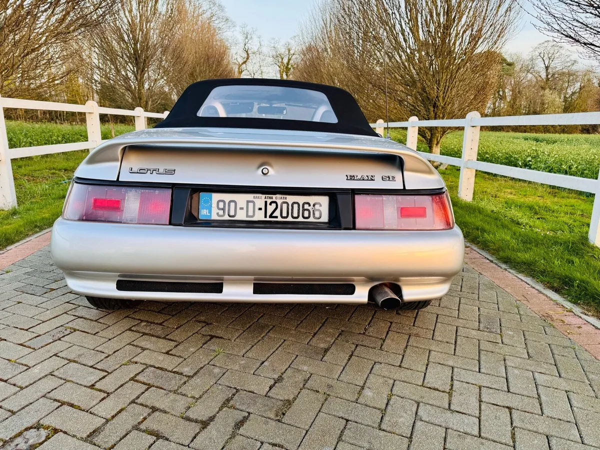 Lotus Elan SE Turbo M100 - Image 4