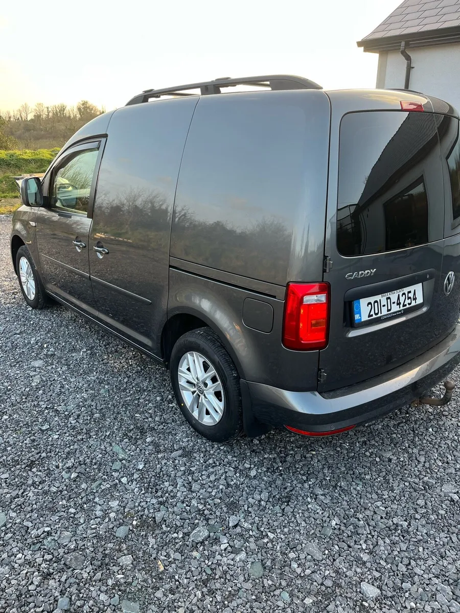 2020 Volkswagen caddy highline - Image 4