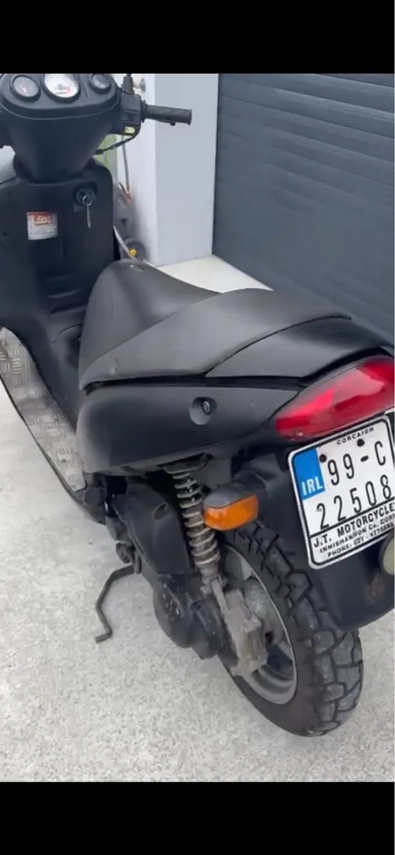 50cc Suzuki scooter - Image 4