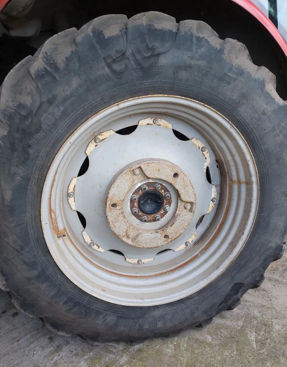 18.4  R42 wheels with removable centre weights - Image 3