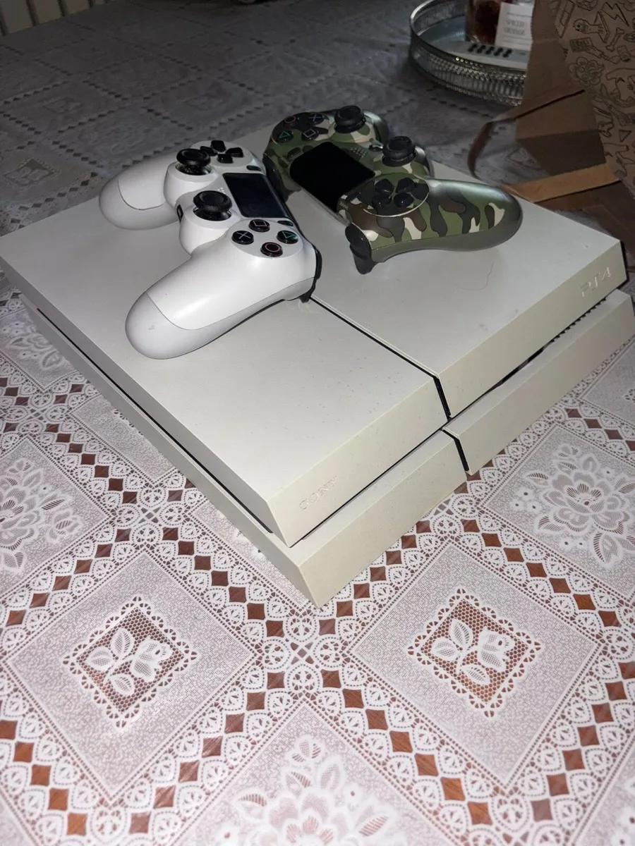PlayStation 4 - Image 3