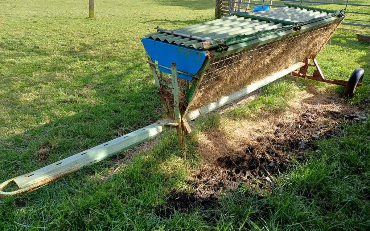 Hay feeders x 2 for sale - Image 1