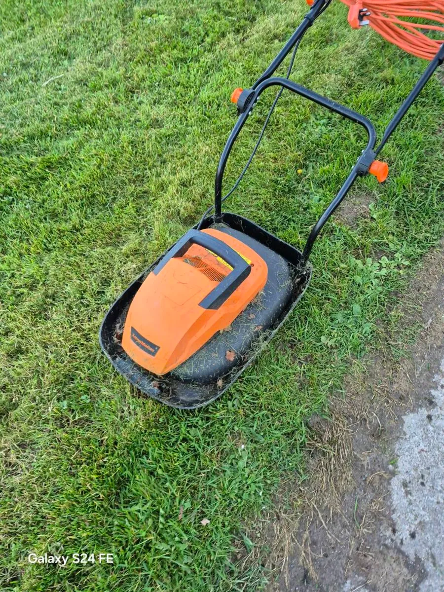 Hover lawnmower - Image 2