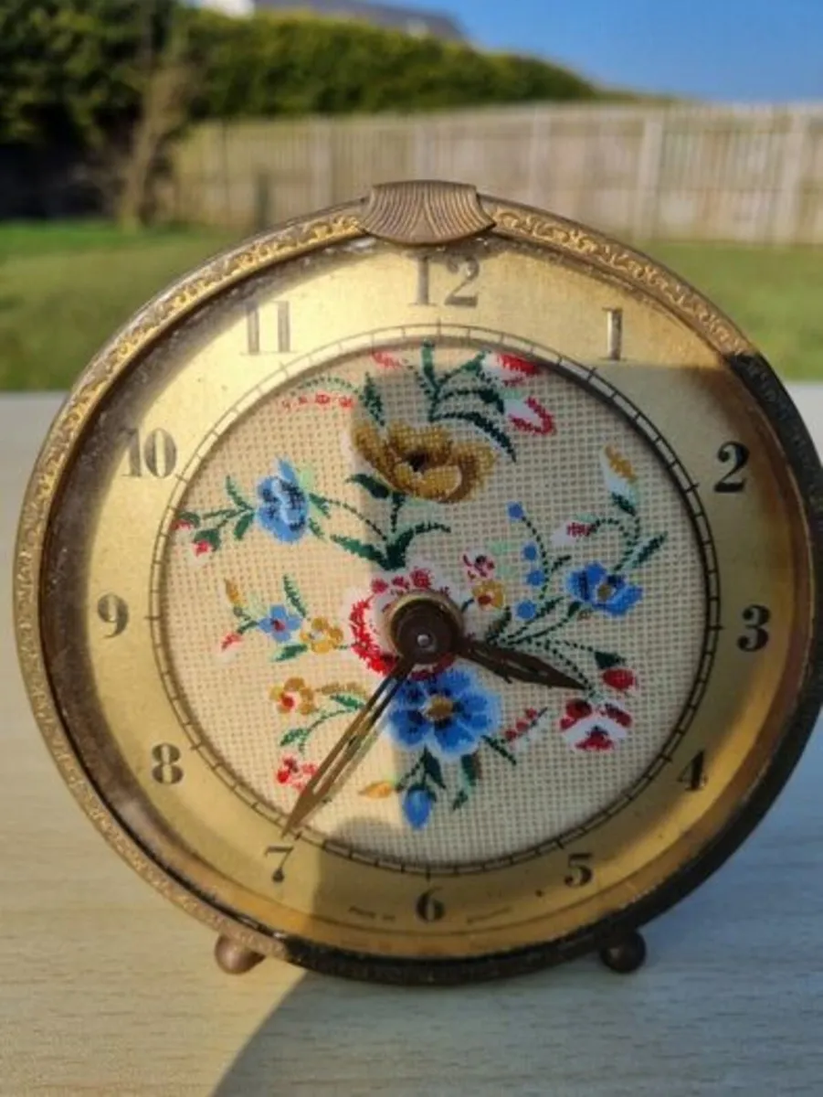 Vintage Scottish/English desk clock - Image 3