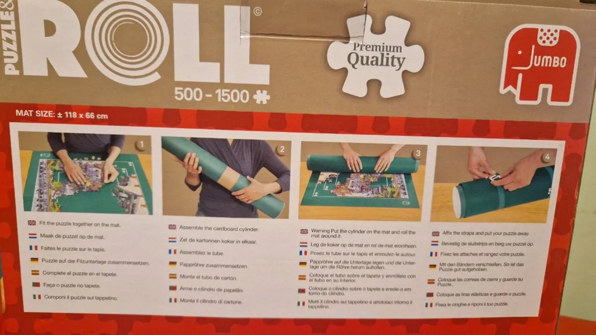 1000 piece jigsaw & mat - Image 4