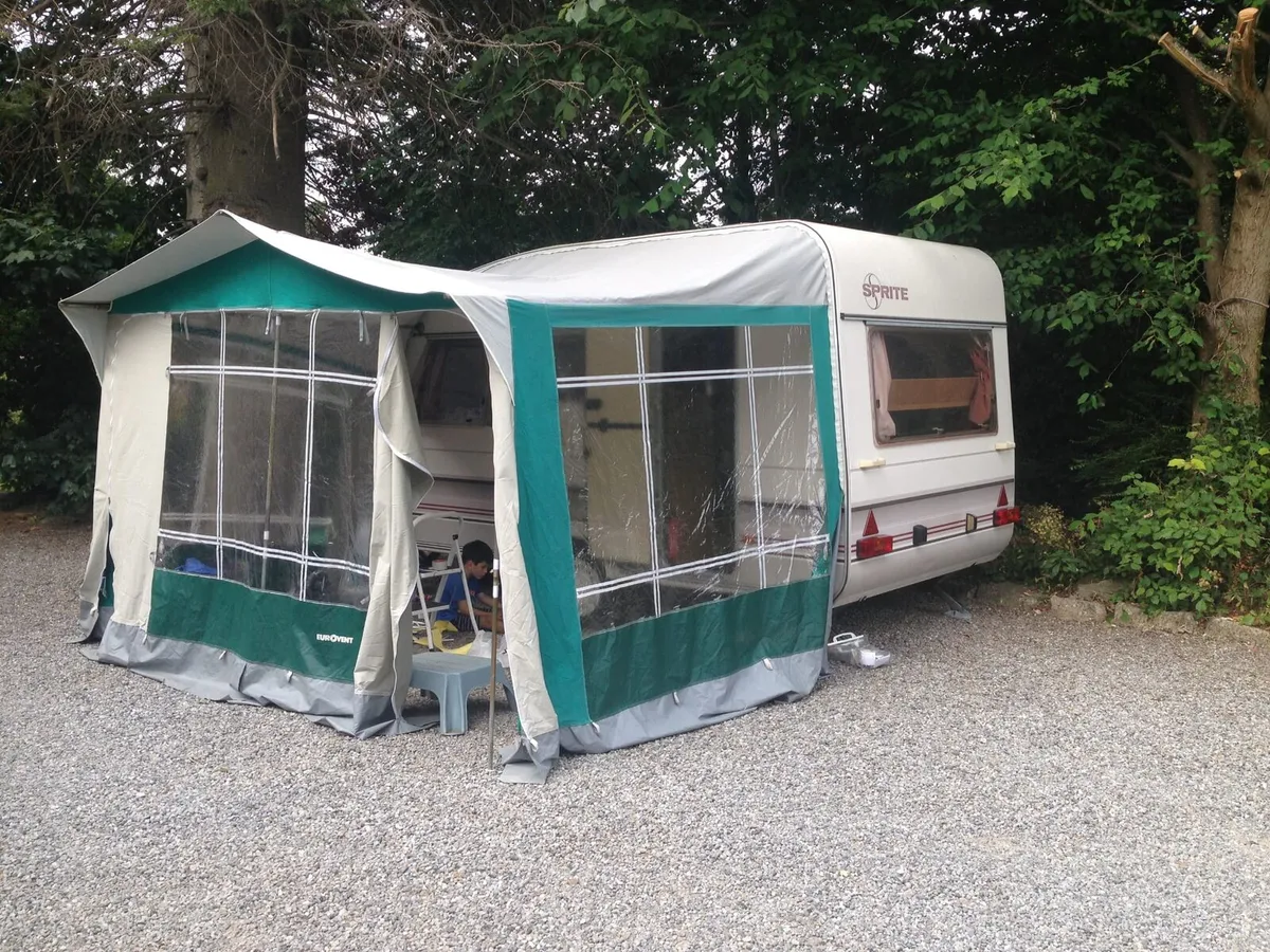 4-berth caravan with full awning - Image 1