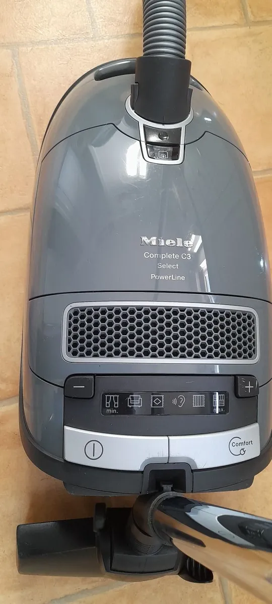 Miele vacuum/Hoover cleaner - Image 3