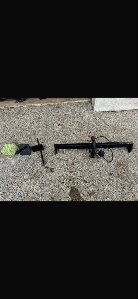 Volkswagen Caddy Towbar - Image 1