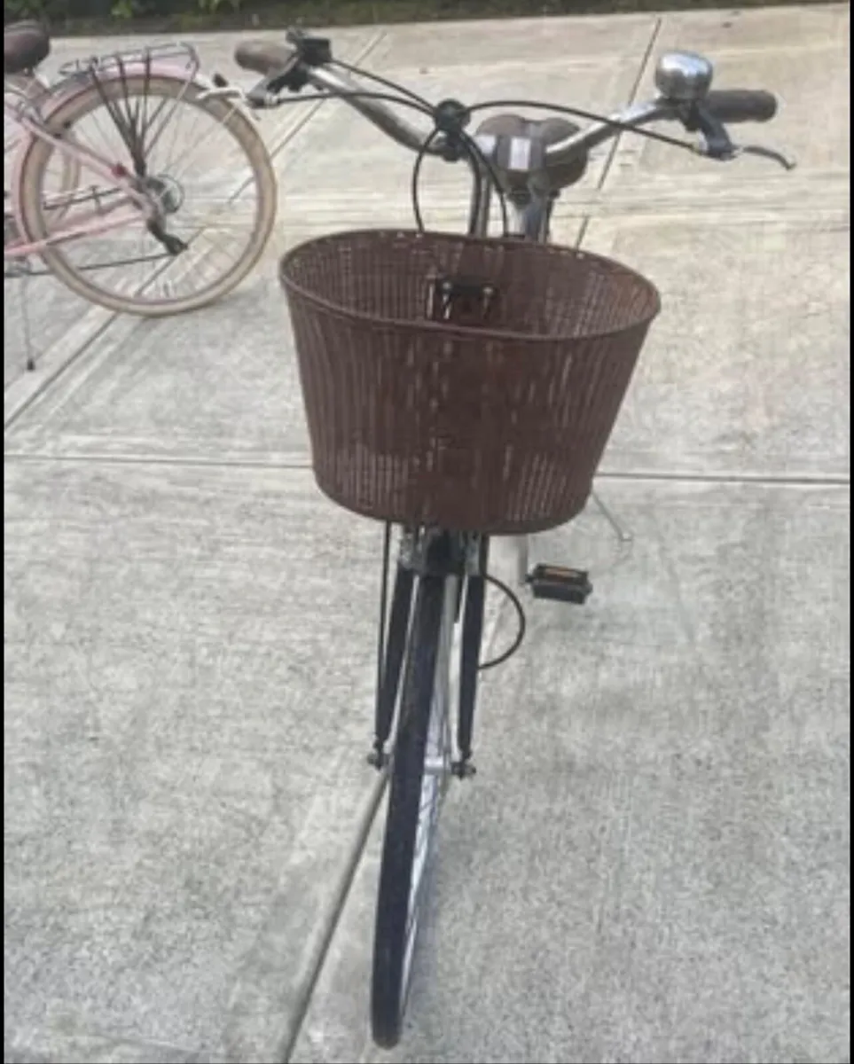 Ladies Dawes Duchess Vintage Bike - Image 4