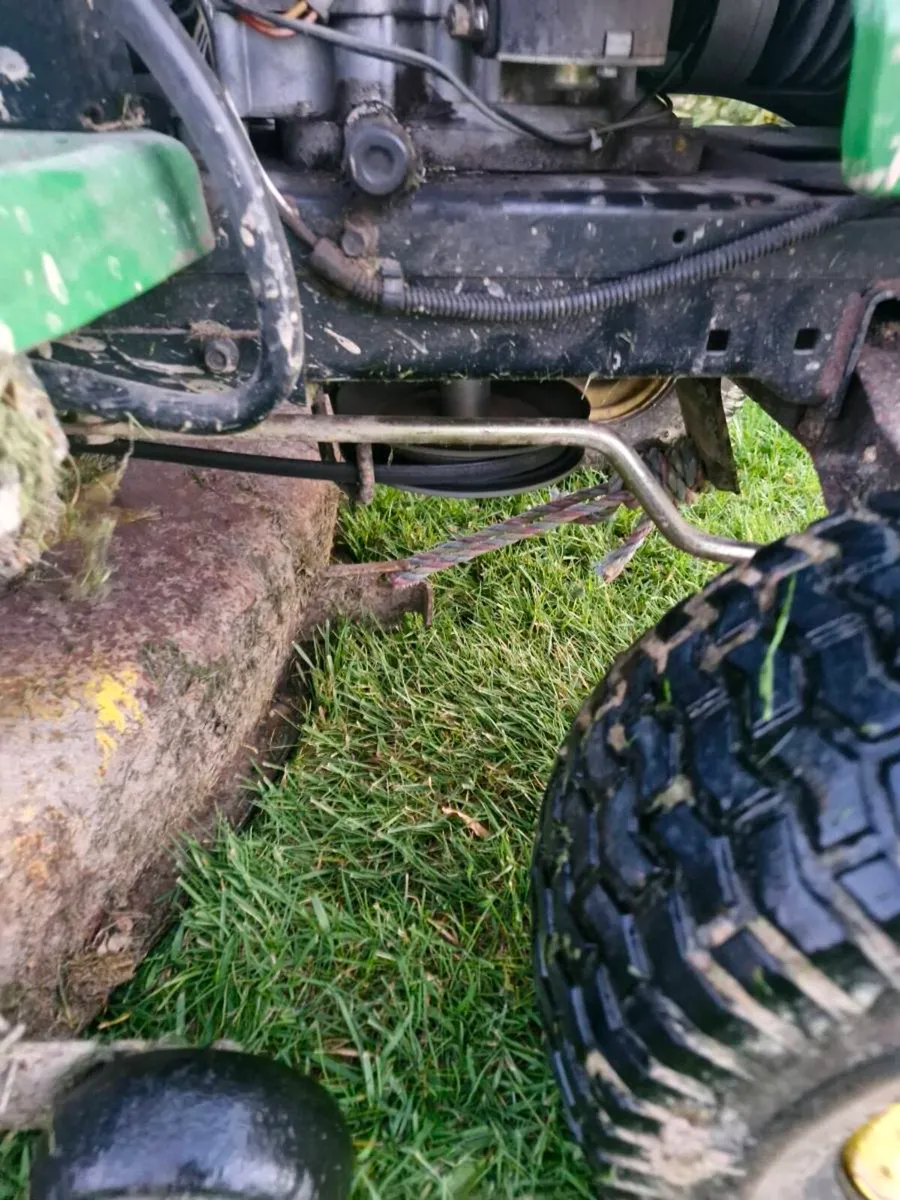 John Deere La125 ride on mower Delivery available - Image 3