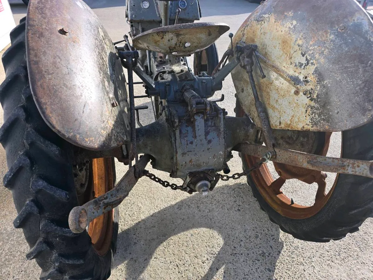 Vineyard grey fergie vintage tractors - Image 2