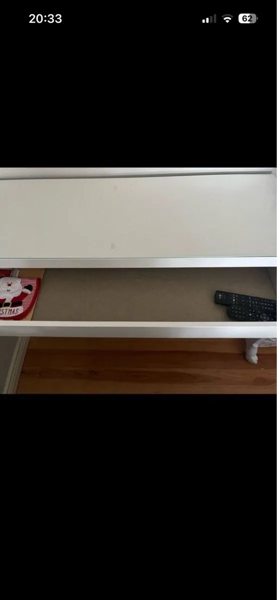 Make up table with glass top - Image 2