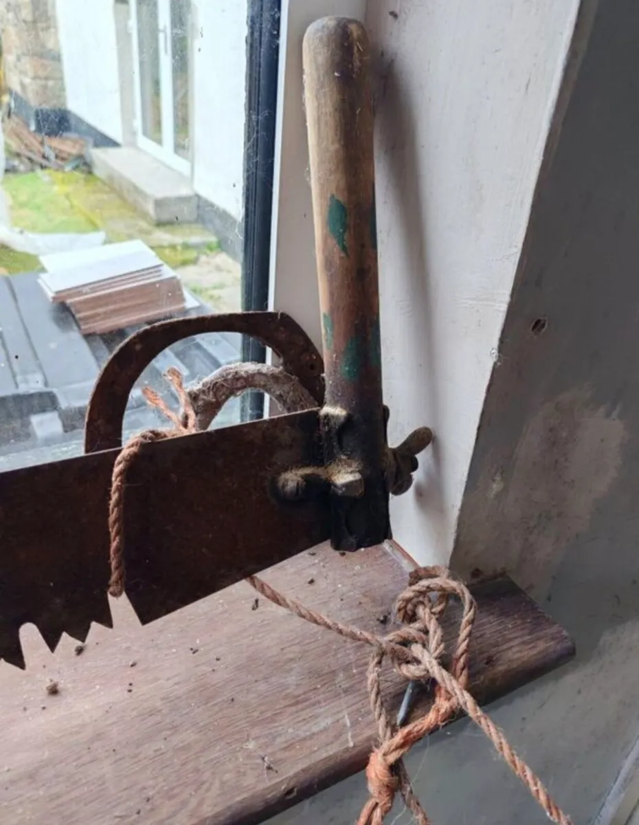 Vintage saw - Image 2