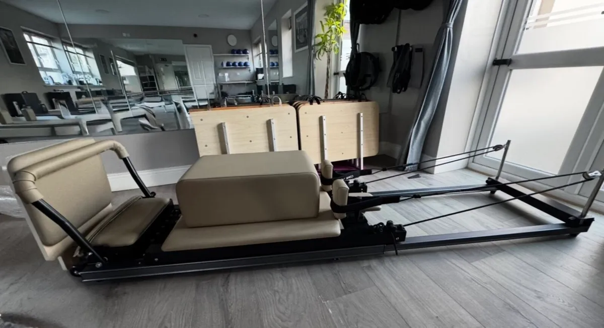 Reformer incl Box & Jumpboard - Image 1