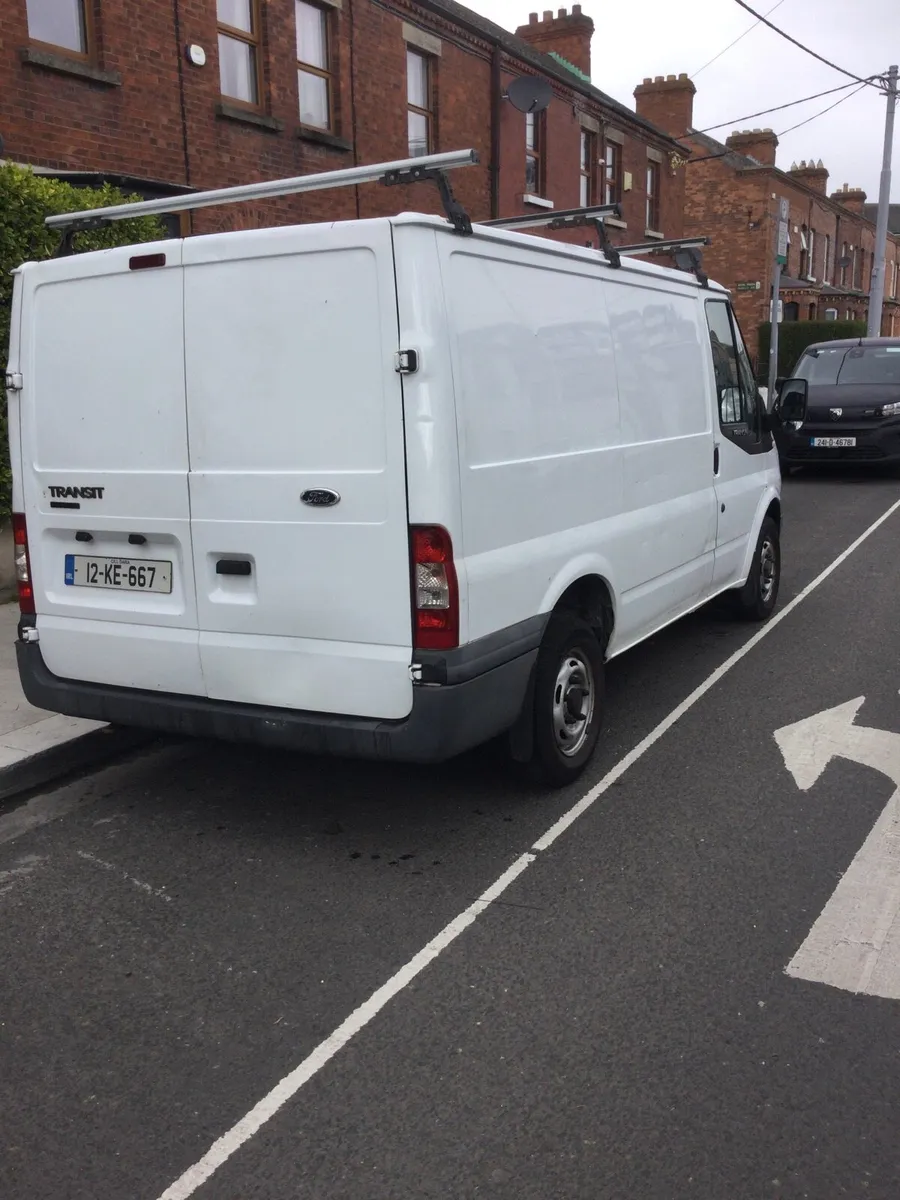Ford Transit 2.2 - Image 2
