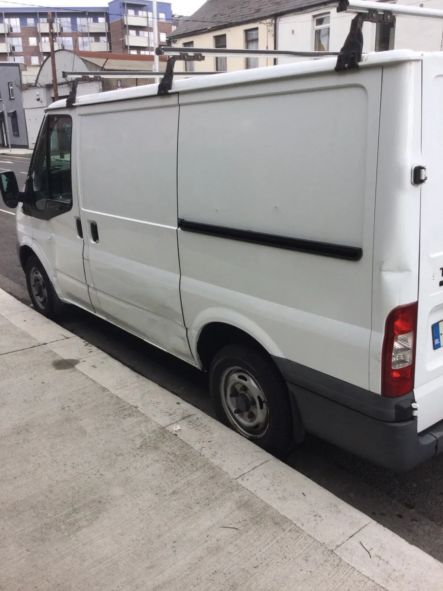 Ford Transit 2.2 - Image 3