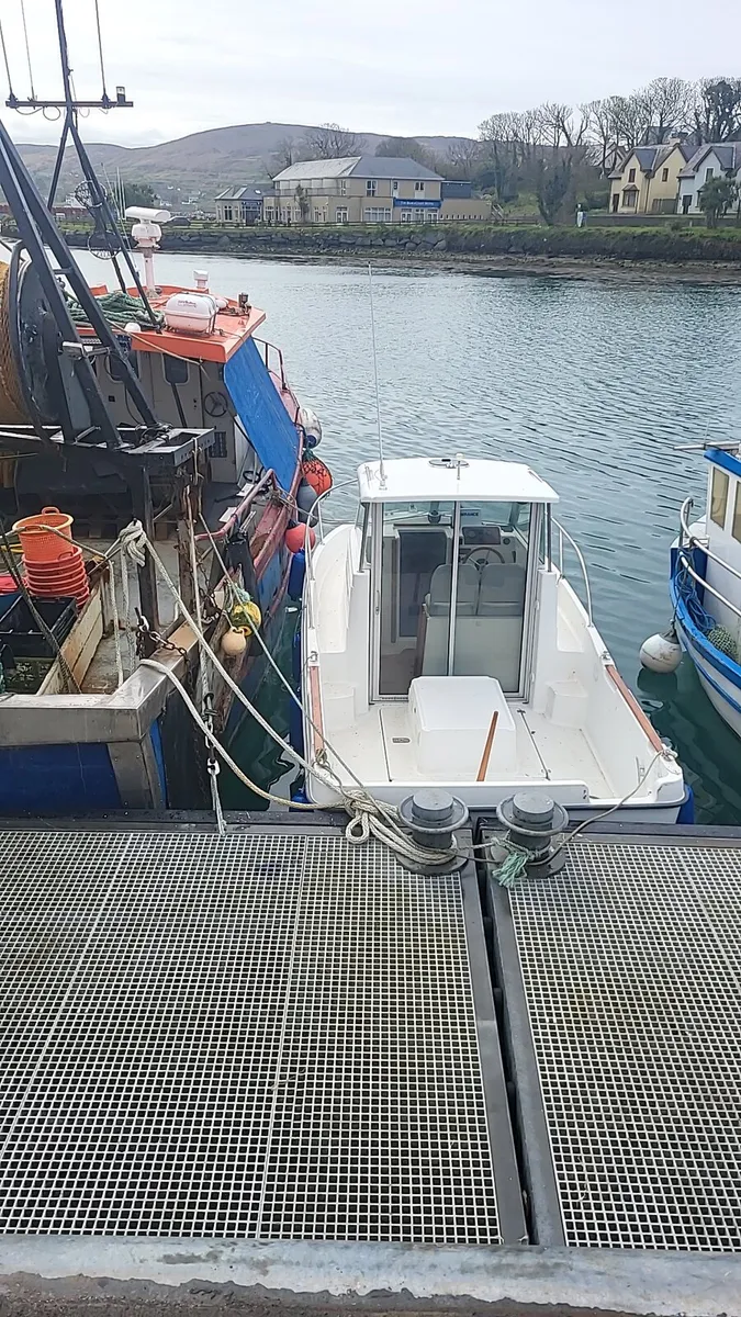 Beneteau Antares 620 - Image 4