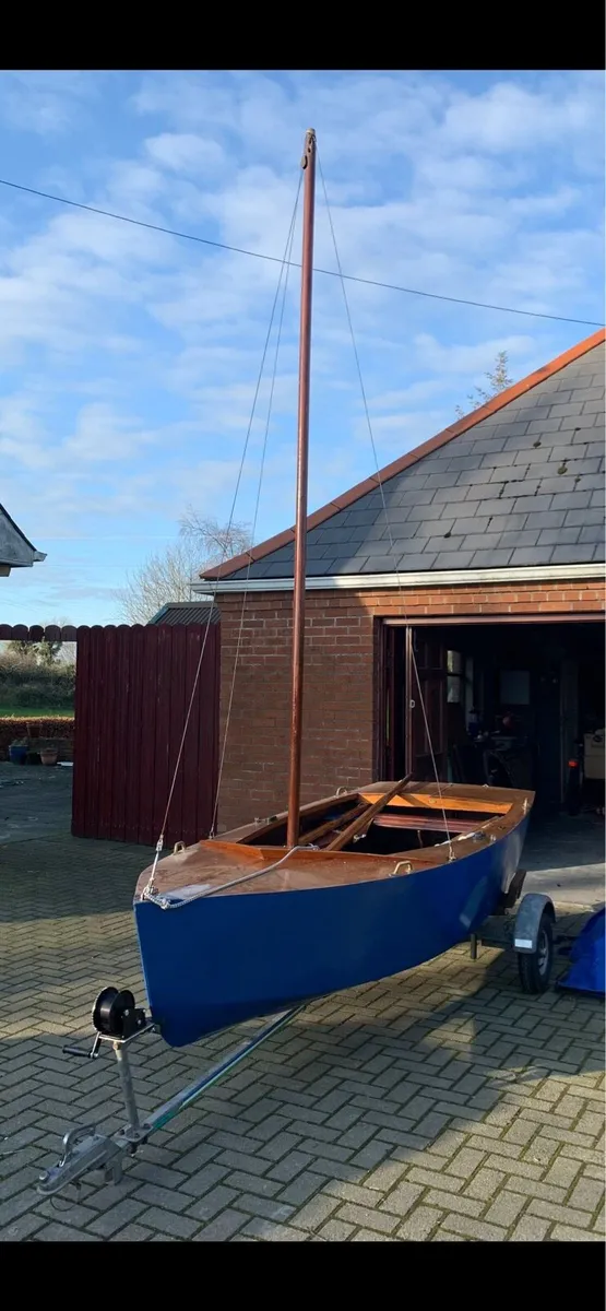 Heron Sailing Dinghy - Image 1