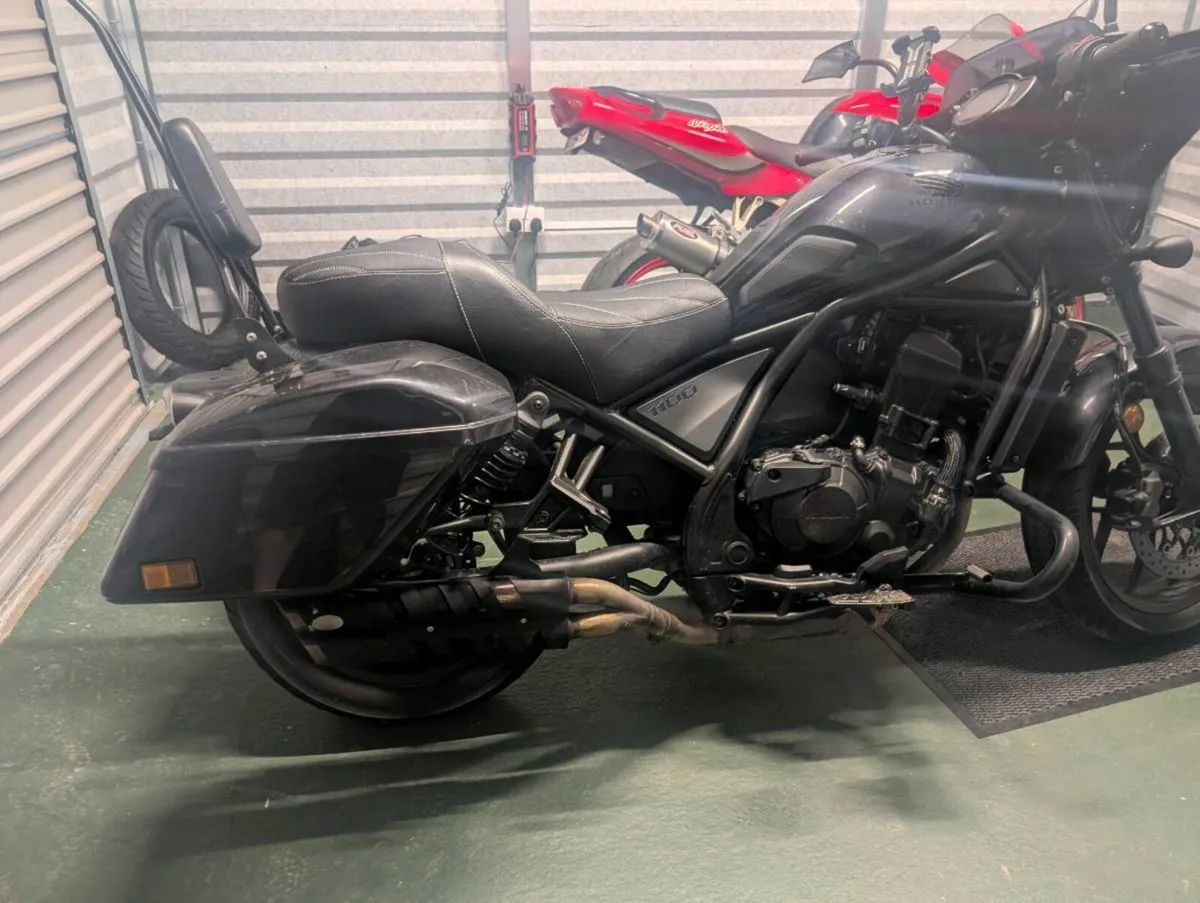 Honda rebel CMX1100 manual - Image 3