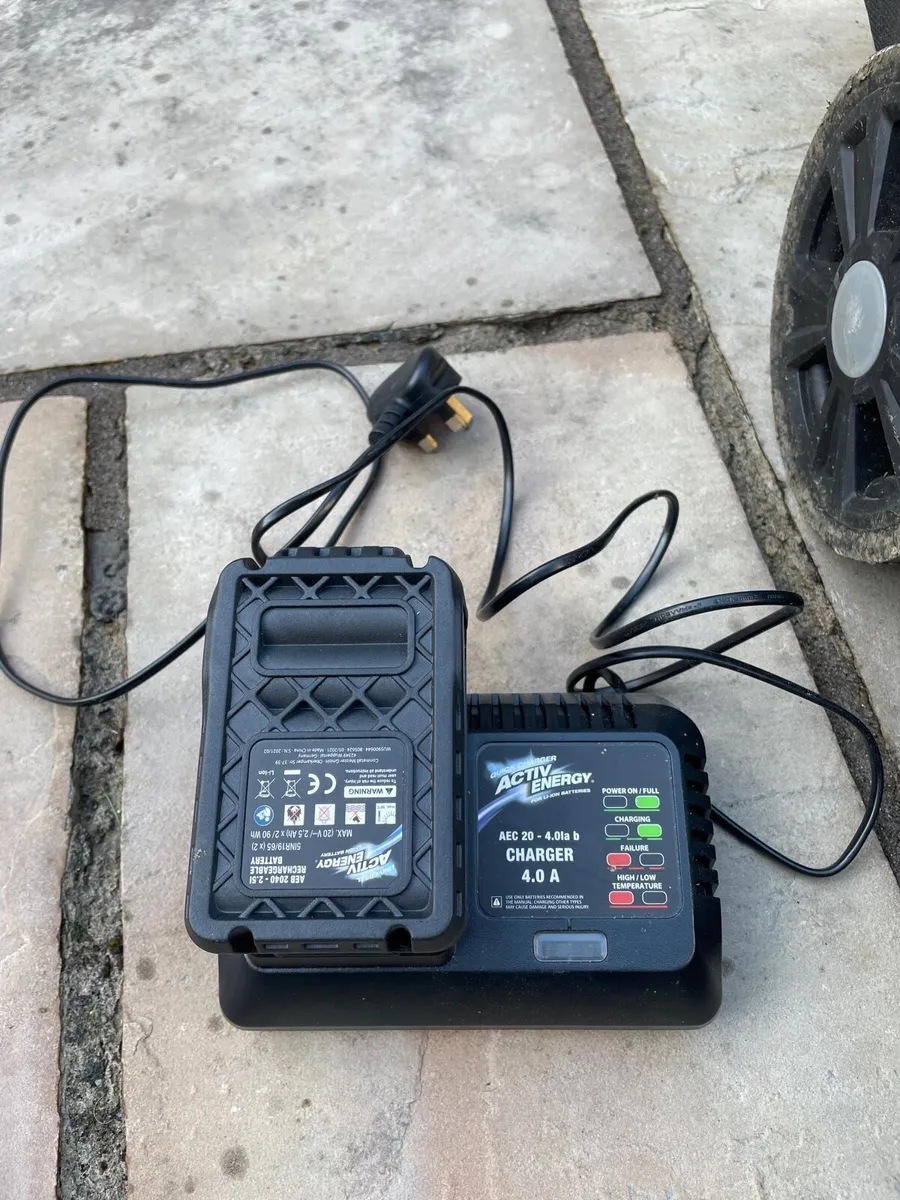 Ferrex Battery Lawnmower with 2 x 5Ah Batteries - Image 4