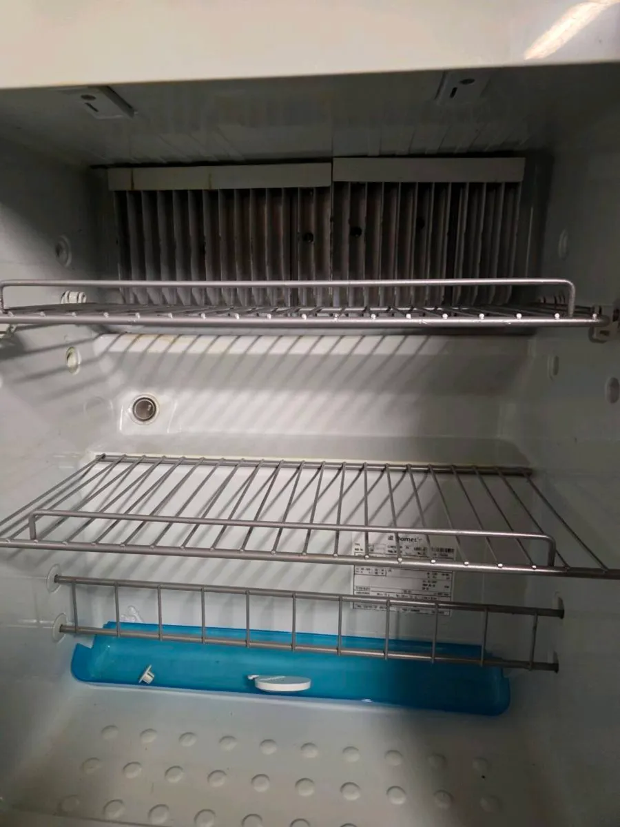 3 way fridge - Image 2