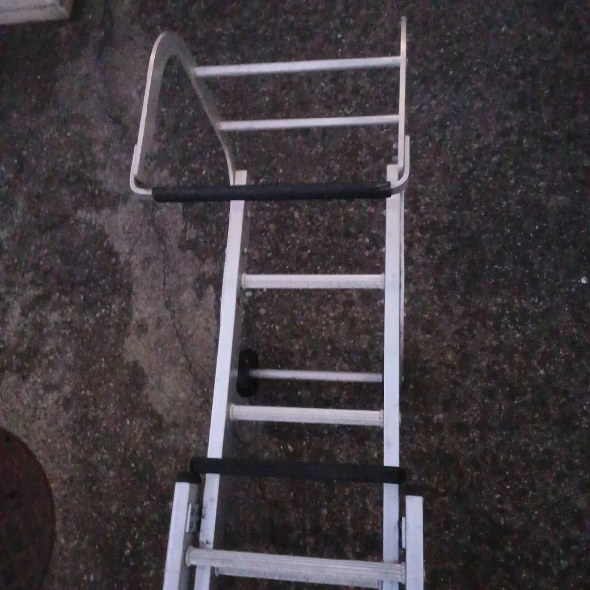 Roof ladder brand new - Image 2