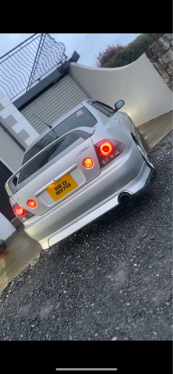 Toyota altezza - Image 3