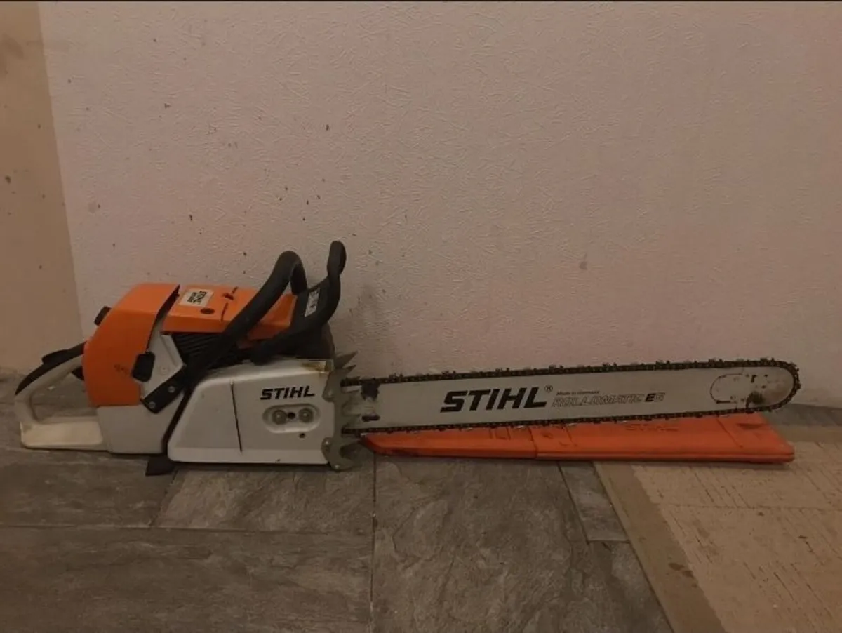 Stihl ms880 chainsaw - Image 1