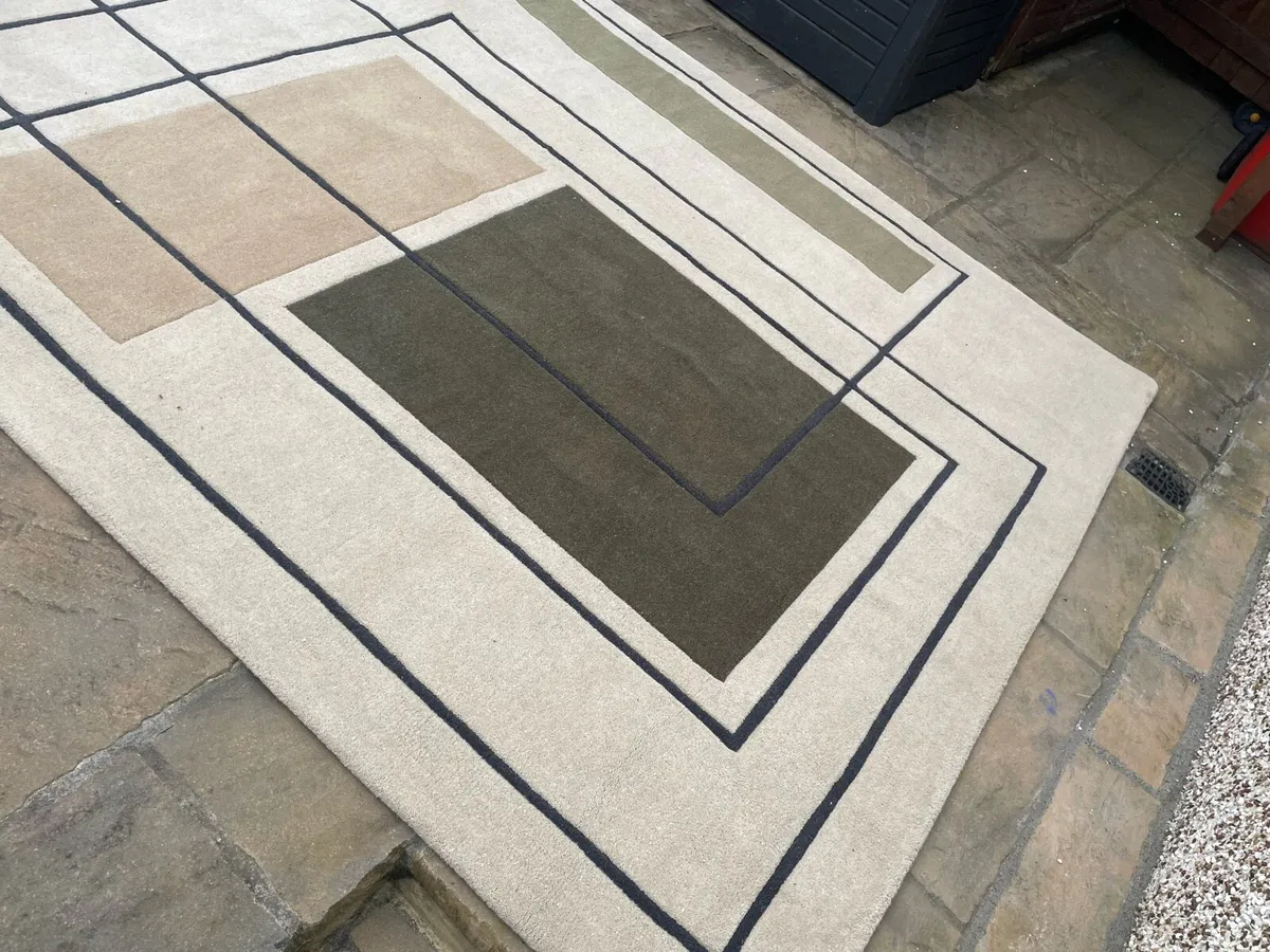 Reef Outline Khaki Rug 200x290 - Image 2