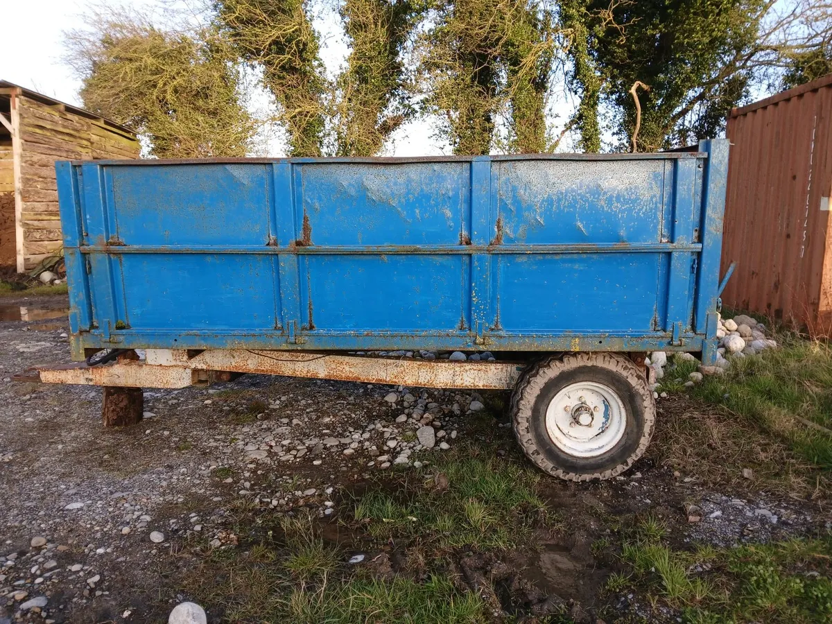 Tipping trailer - Image 1