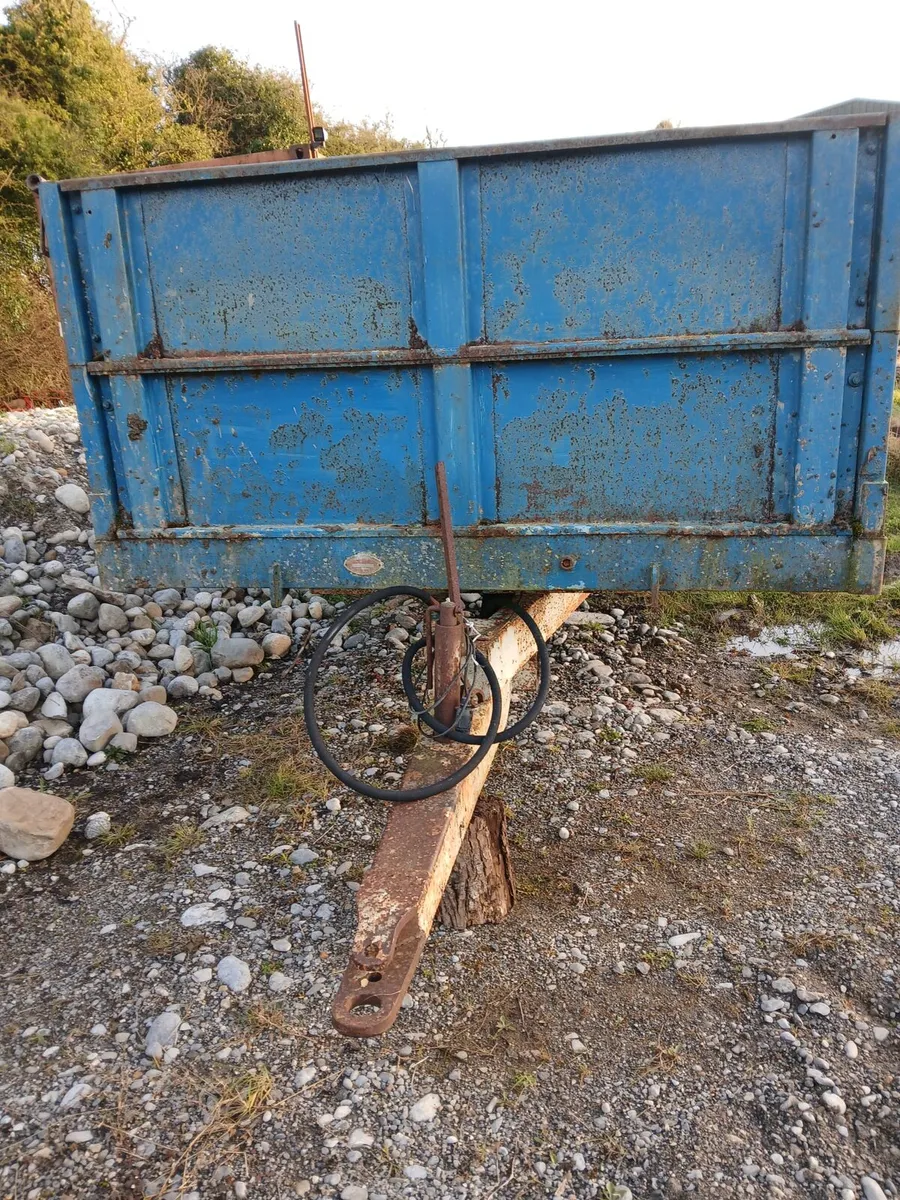 Tipping trailer - Image 2