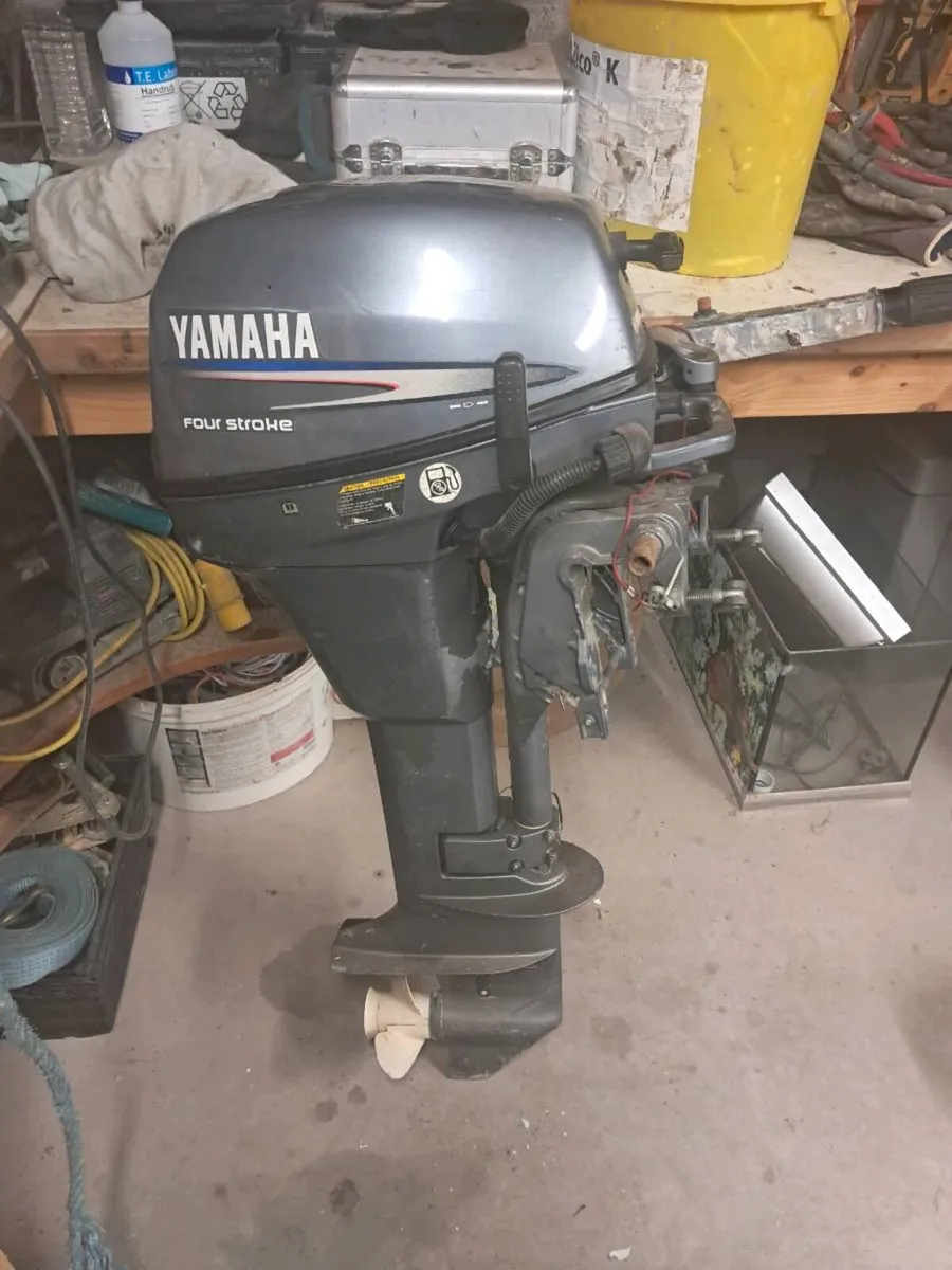 8HP Yamaha Outboard Engine - Image 1
