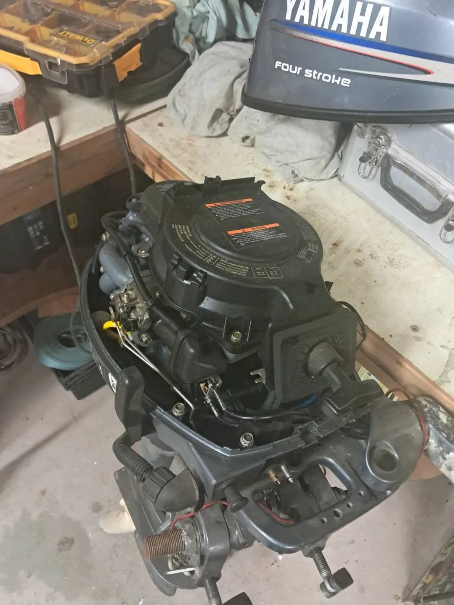 8HP Yamaha Outboard Engine - Image 3