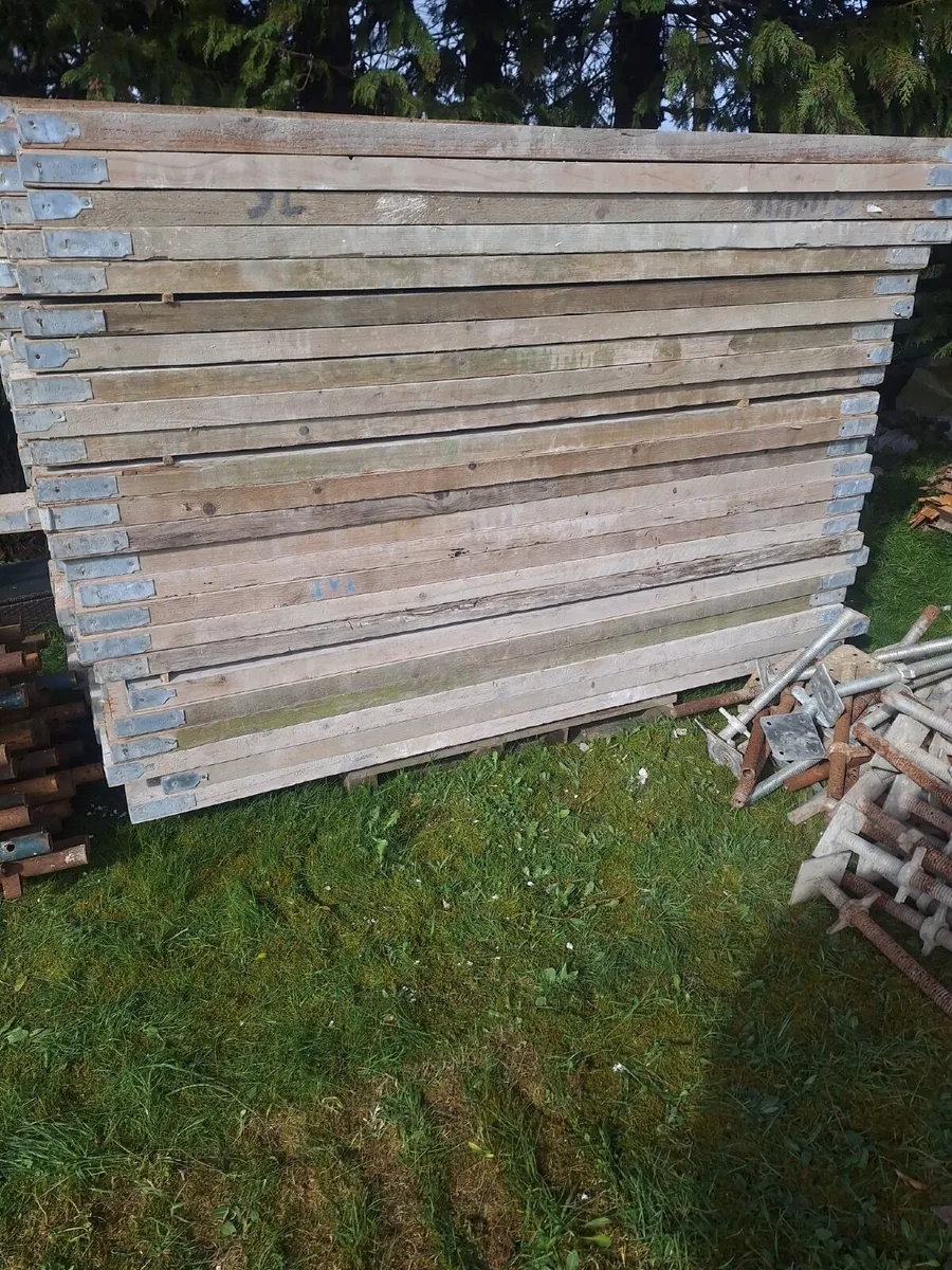 scaffolding - Image 1