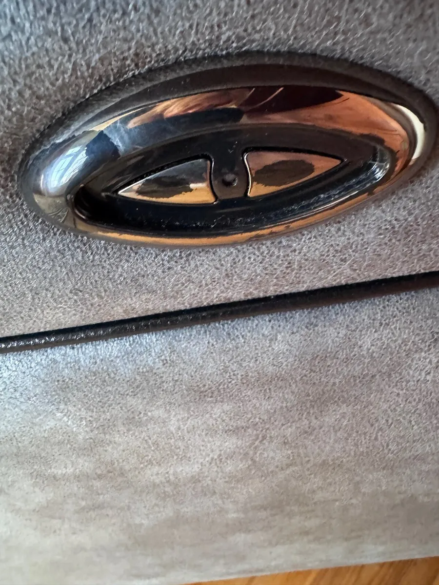 3 seater electric recliner sofa - Image 4