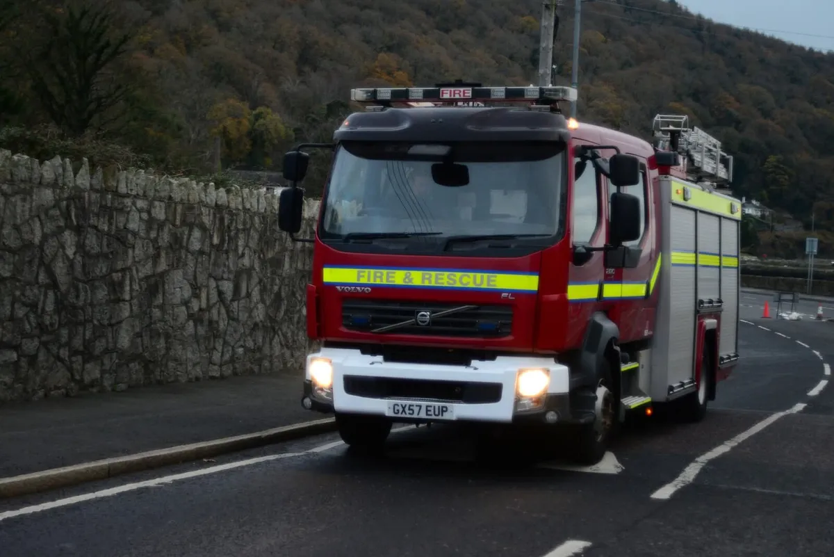 Volvo FLL Fire Engine Tender Appliance with CAFS - Image 3