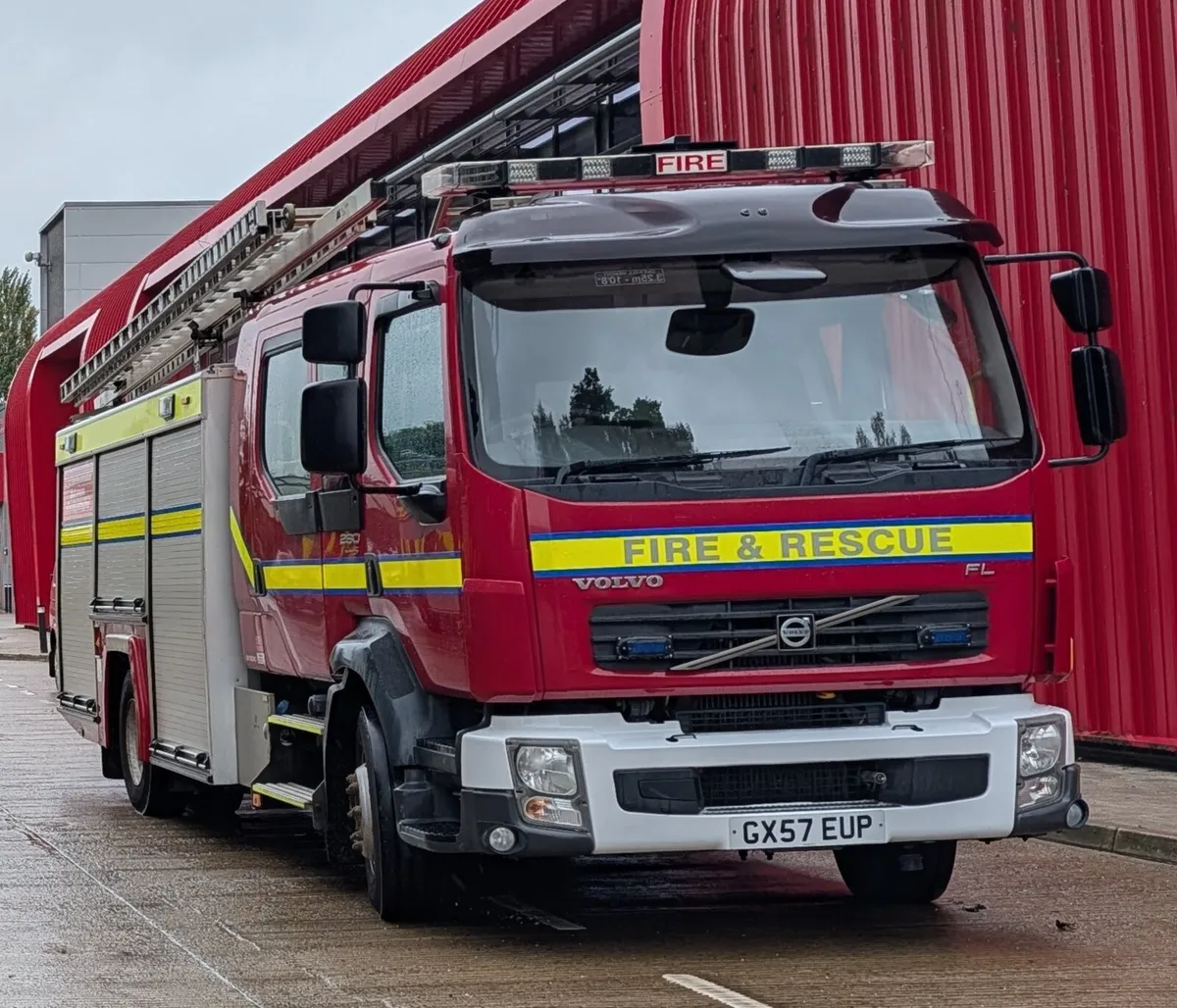Volvo FLL Fire Engine Tender Appliance with CAFS - Image 1