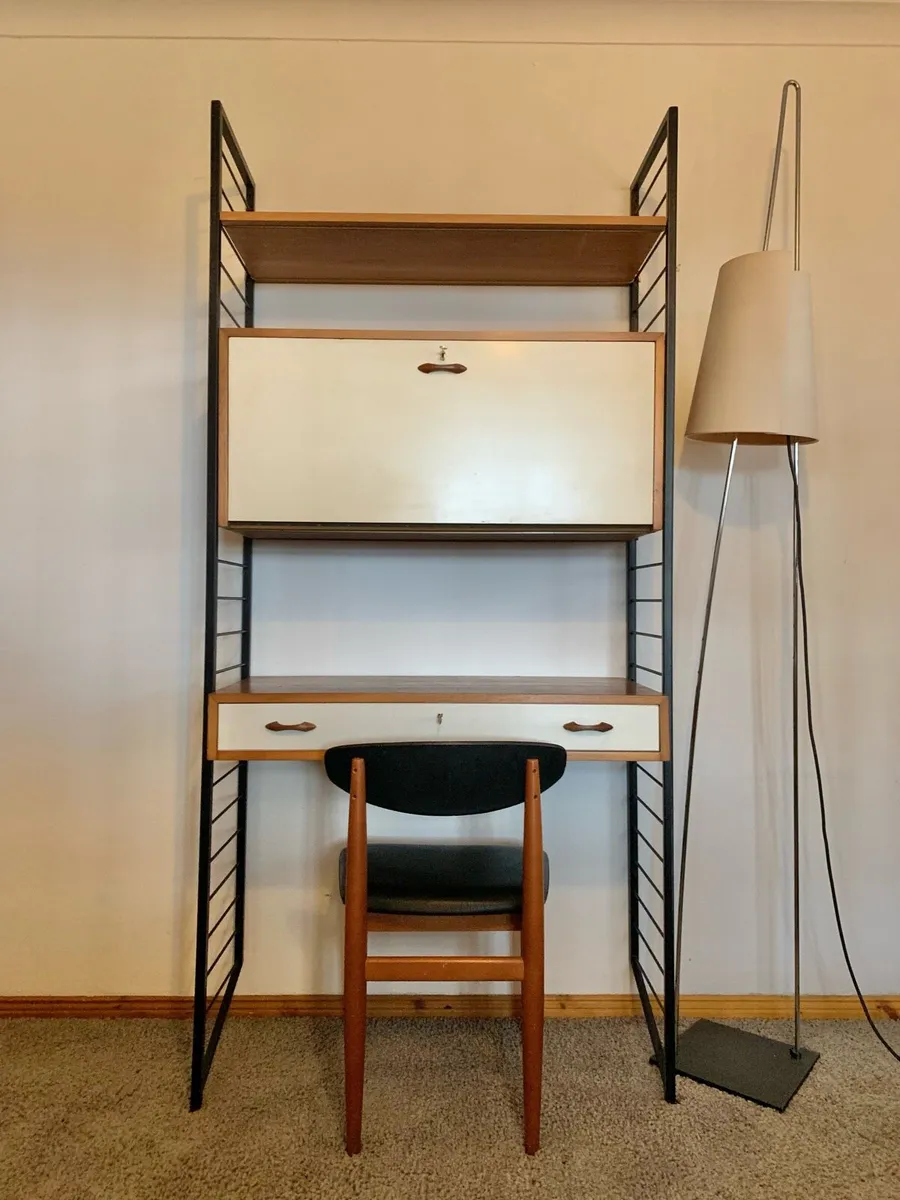 Mid century ladderax - Image 1
