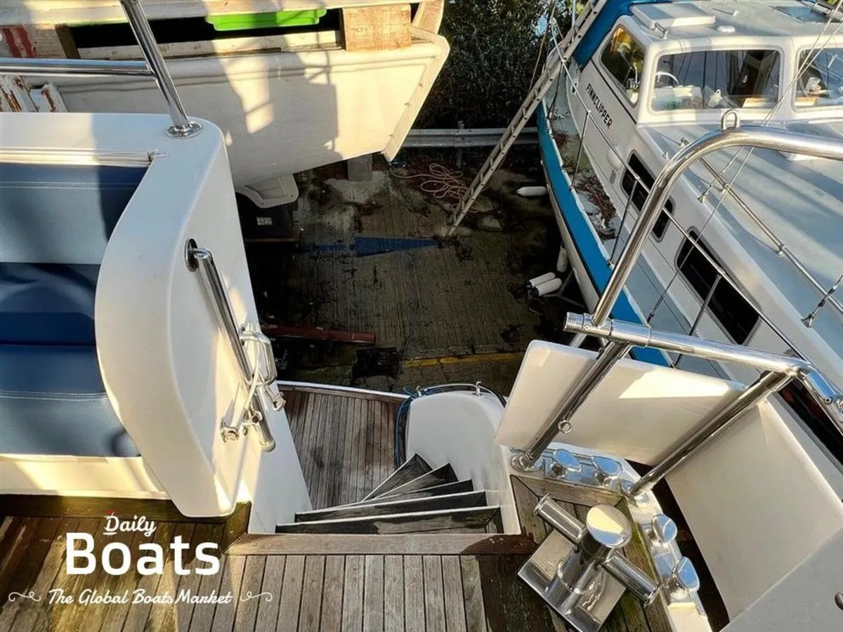 Motor Boat for sale - Image 3