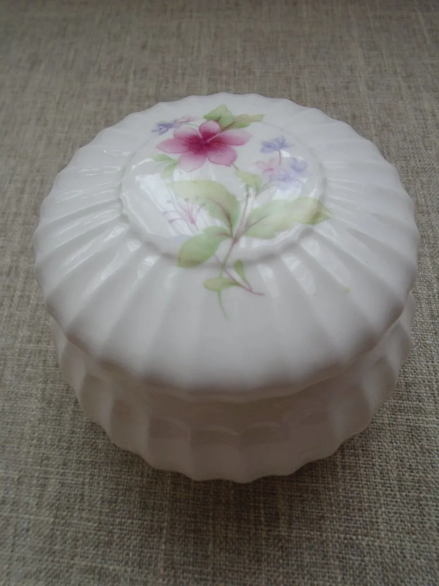 Trinket box, Ashling China, Collectables - Image 1