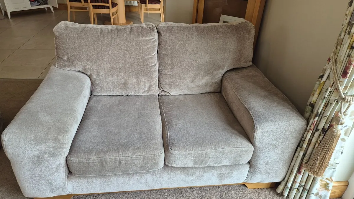 3 Seater sofa and 2 Seater Sofa - Image 2